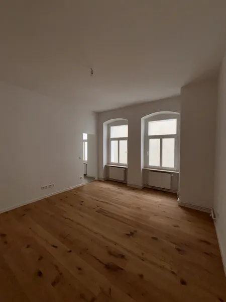 Frisch sanierte 1 Zimmerwohnung mit Duschbad und EBK — photo 1